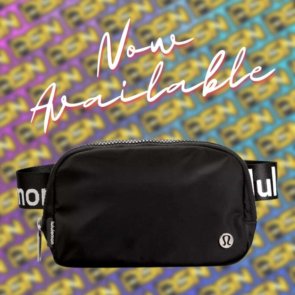 NWT lululemon Everywhere Belt Bag - Black/White